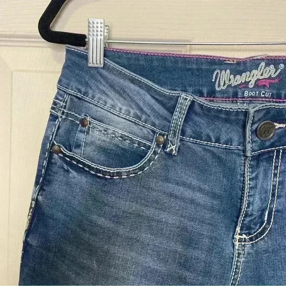 Wrangler Retro Women's Denim Mid Rise Mae Bootcut Jeans 09MWZJD 7/8 x 30 - Picture 2 of 8